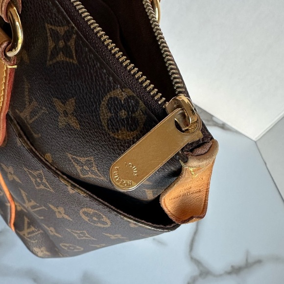 Authentic Louis Vuitton Totally Monogram Tote - Picture 9 of 14